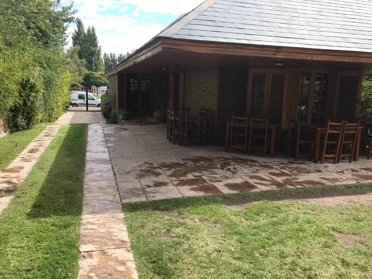 מלון ניוקואן La Casona Del Rio מראה חיצוני תמונה